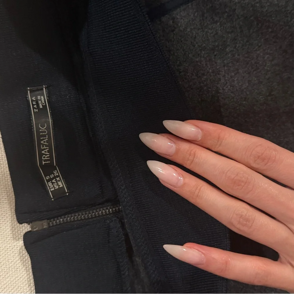 Skirt - Picture 5 of 5